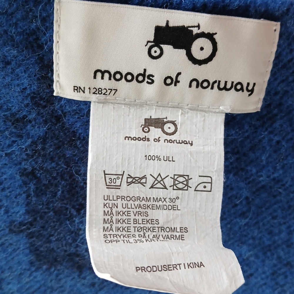 Moods Of Norway Wool Rectangle Scarf Dark Blue - Picture 4 of 6